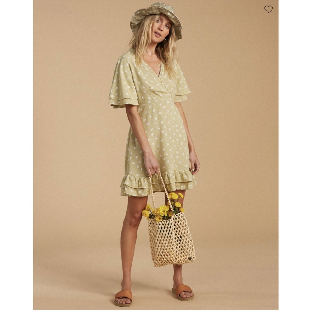 💕sold💕 BNWT Billabong x Salty Blonde In Bloom Dress